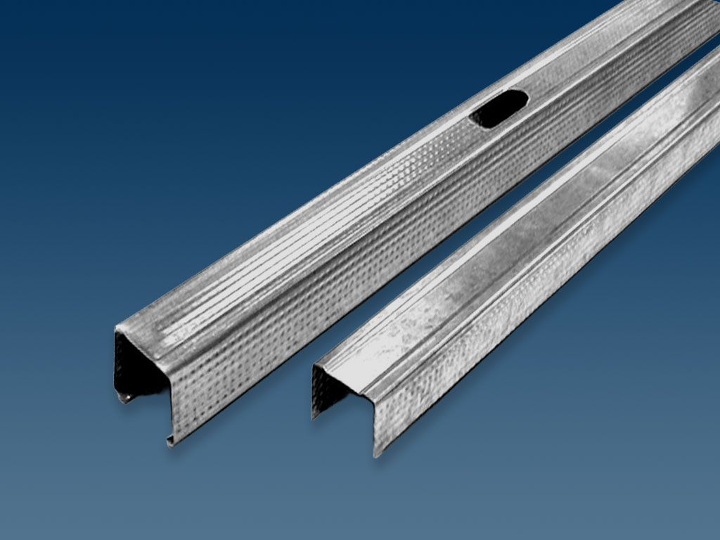 Poste metálico para tablaroca.